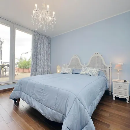 Ych-elegante Attico Vicino Marconi Apartmán