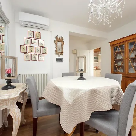 Apartmán Ych-elegante Attico Vicino Marconi