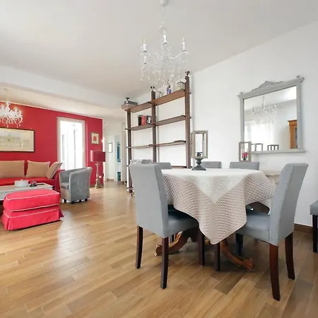 Apartmán Ych-elegante Attico Vicino Marconi *
