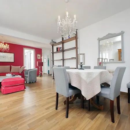 Ych-elegante Attico Vicino Marconi Roma