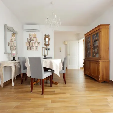 Ych-elegante Attico Vicino Marconi Daire Roma
